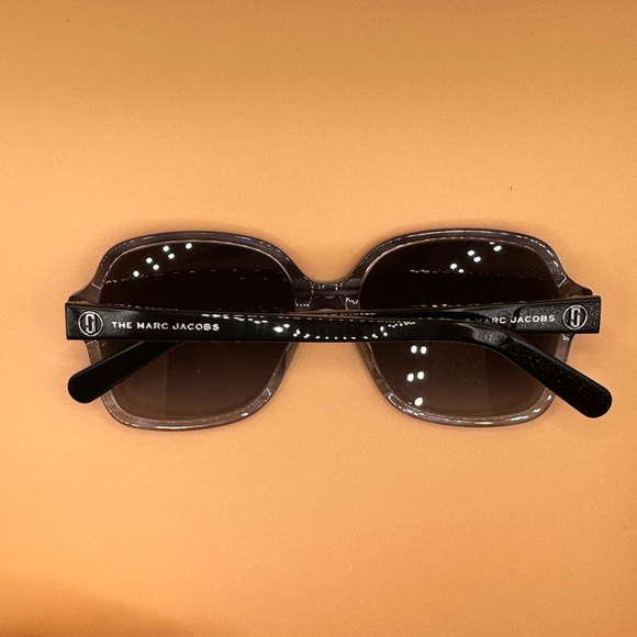Marc Jacobs Gradient Square Sunglasses - Picture 5 of 7
